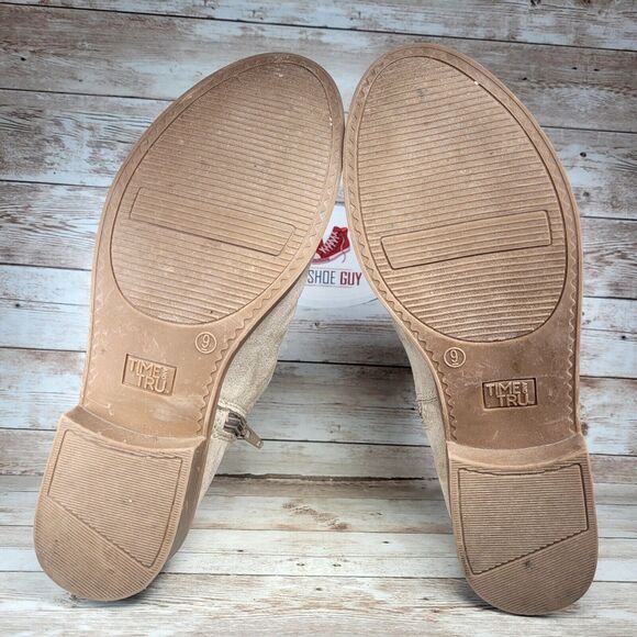 Time and Tru Faux Womens Size 9 Suede Chelsea Boots - Picture 5 of 8